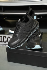 AW25 - Runners Black