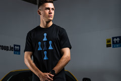 5 PAWN TEE - 4 BLUE 1 NAVY