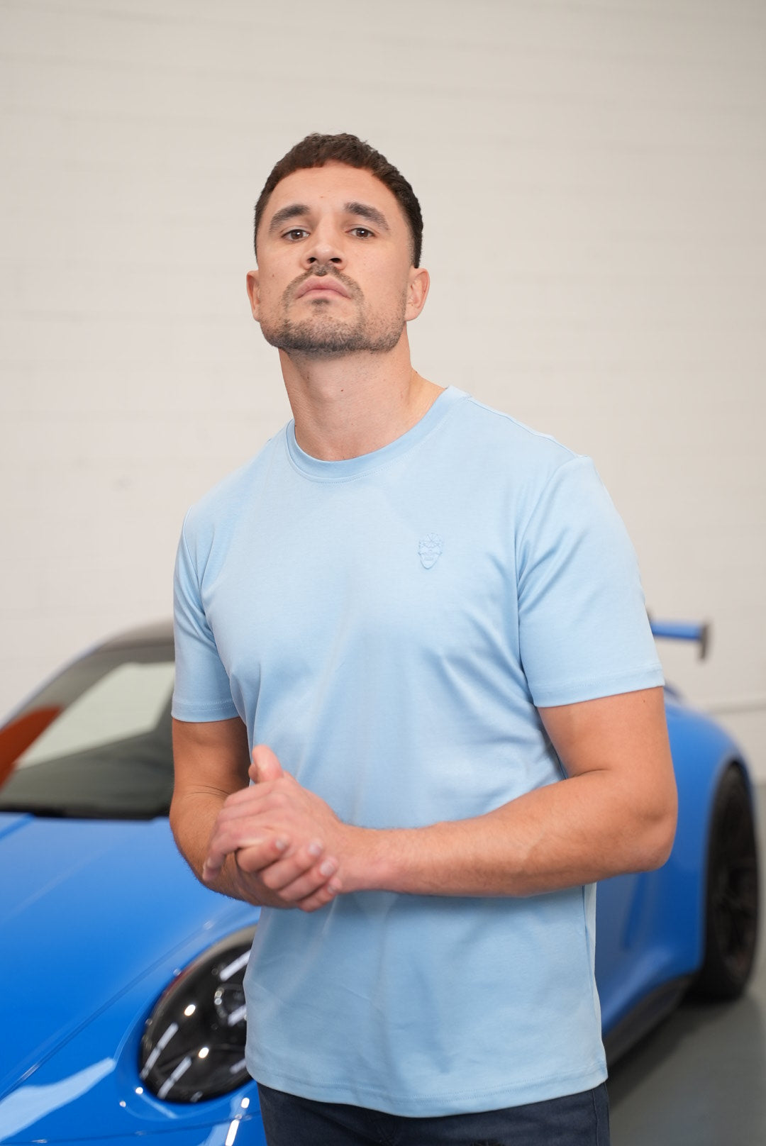 BABY BLUE SKULL BADGE TEE