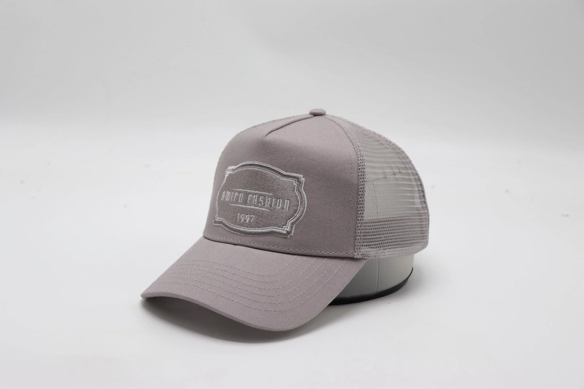 Amico Badge Grey Cap