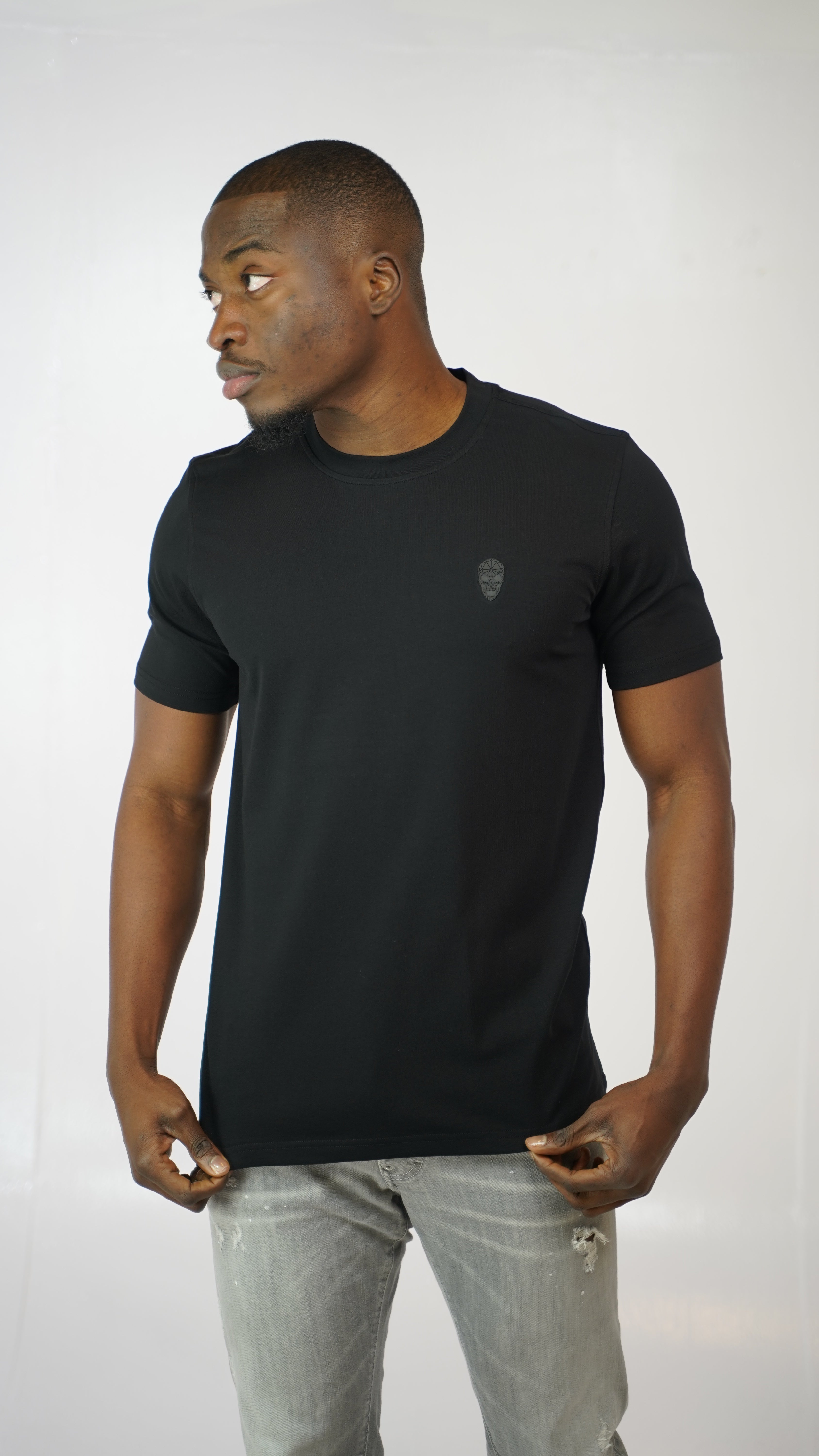 Men's Amico Skull Badge Black T-Shirt