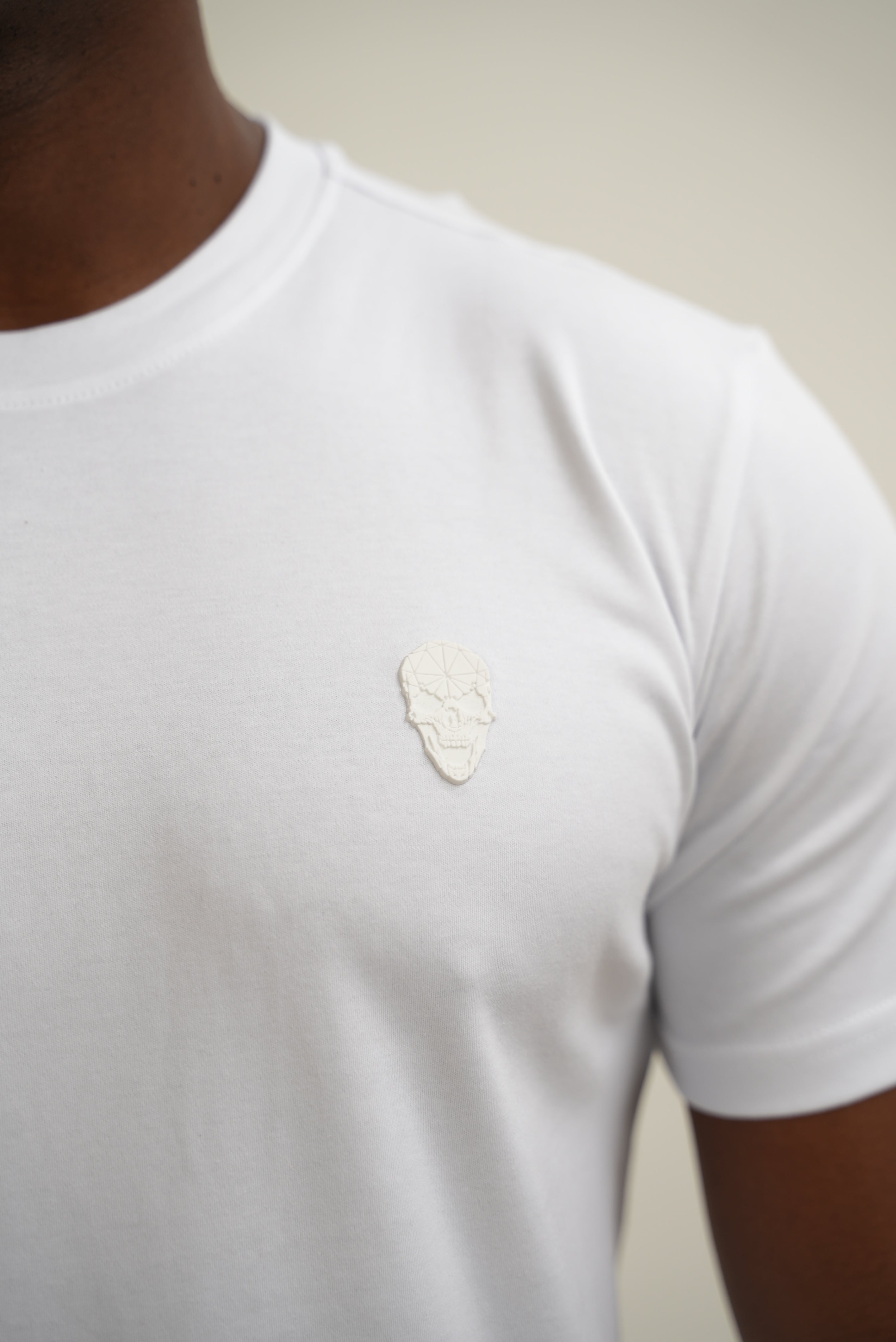 Men's Amico Skull Badge White T-Shirt