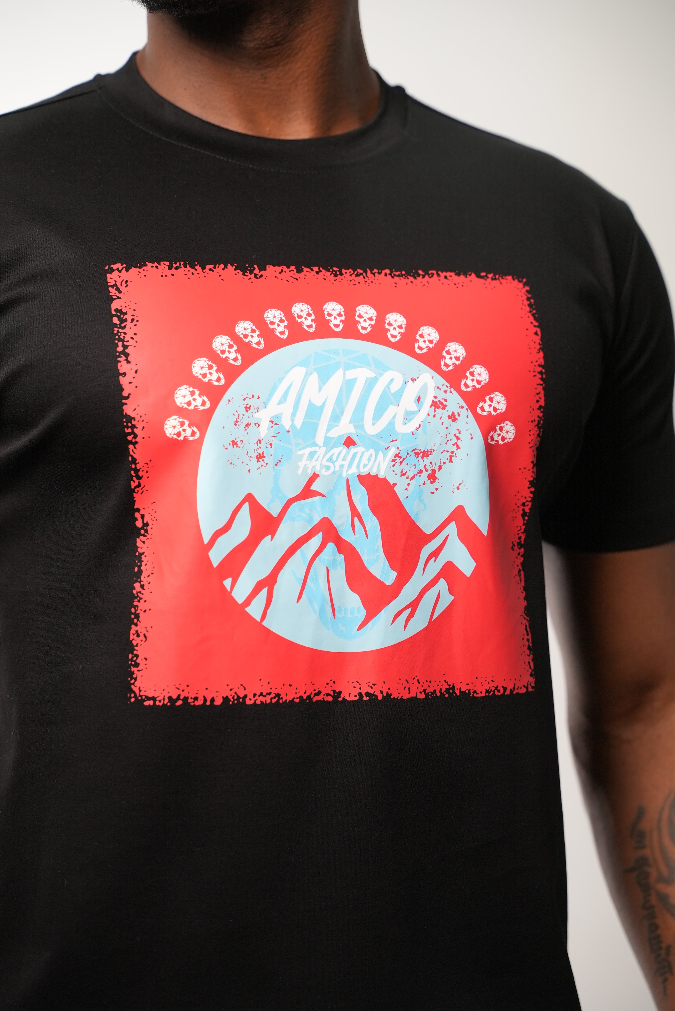 Men's Black Red Mountains T-Shirt