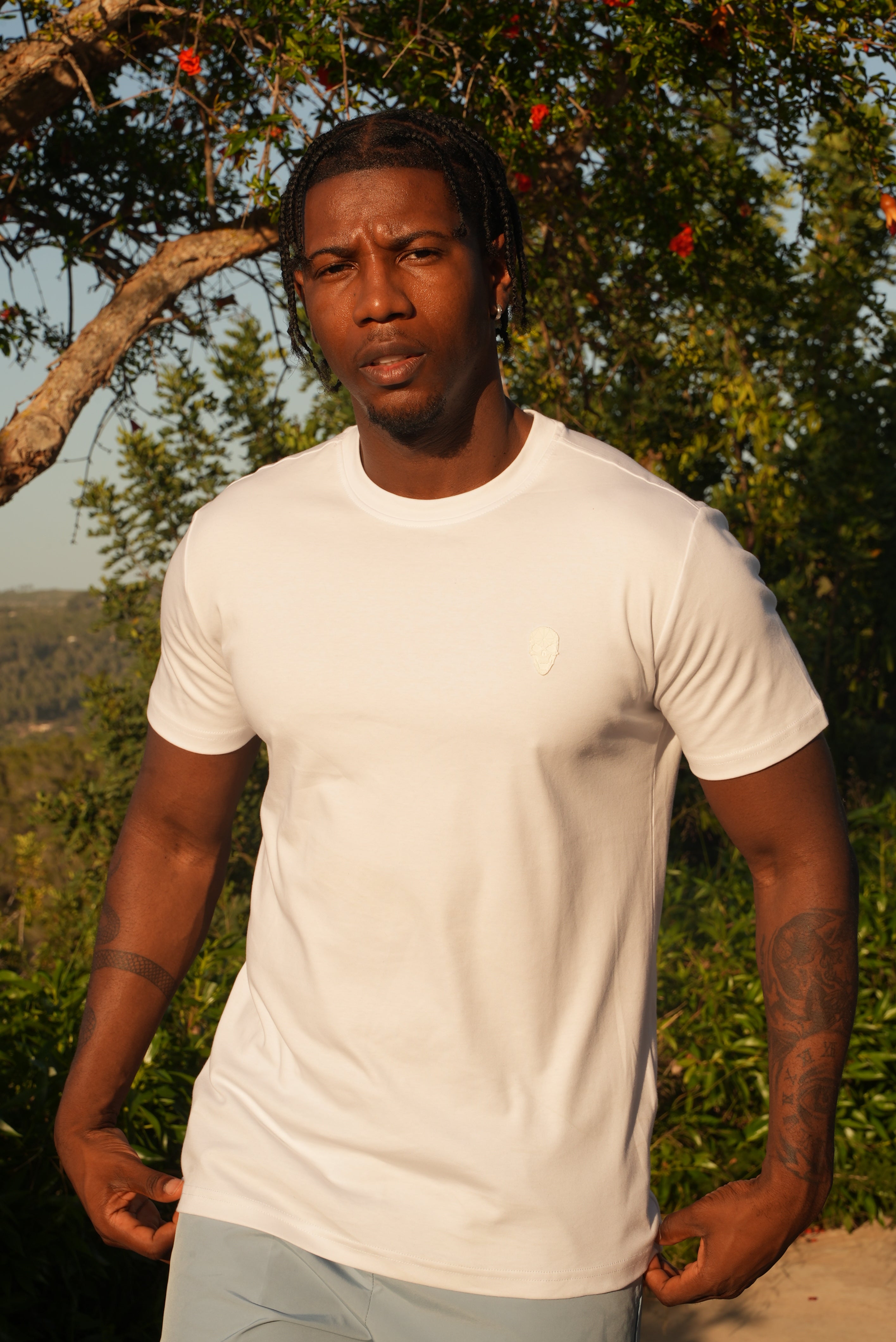 Men's Amico Embroidery White T-Shirt