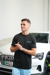 AW25 - Amico Text Tee Black