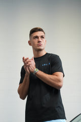 AW25 - Amico Text Tee Black