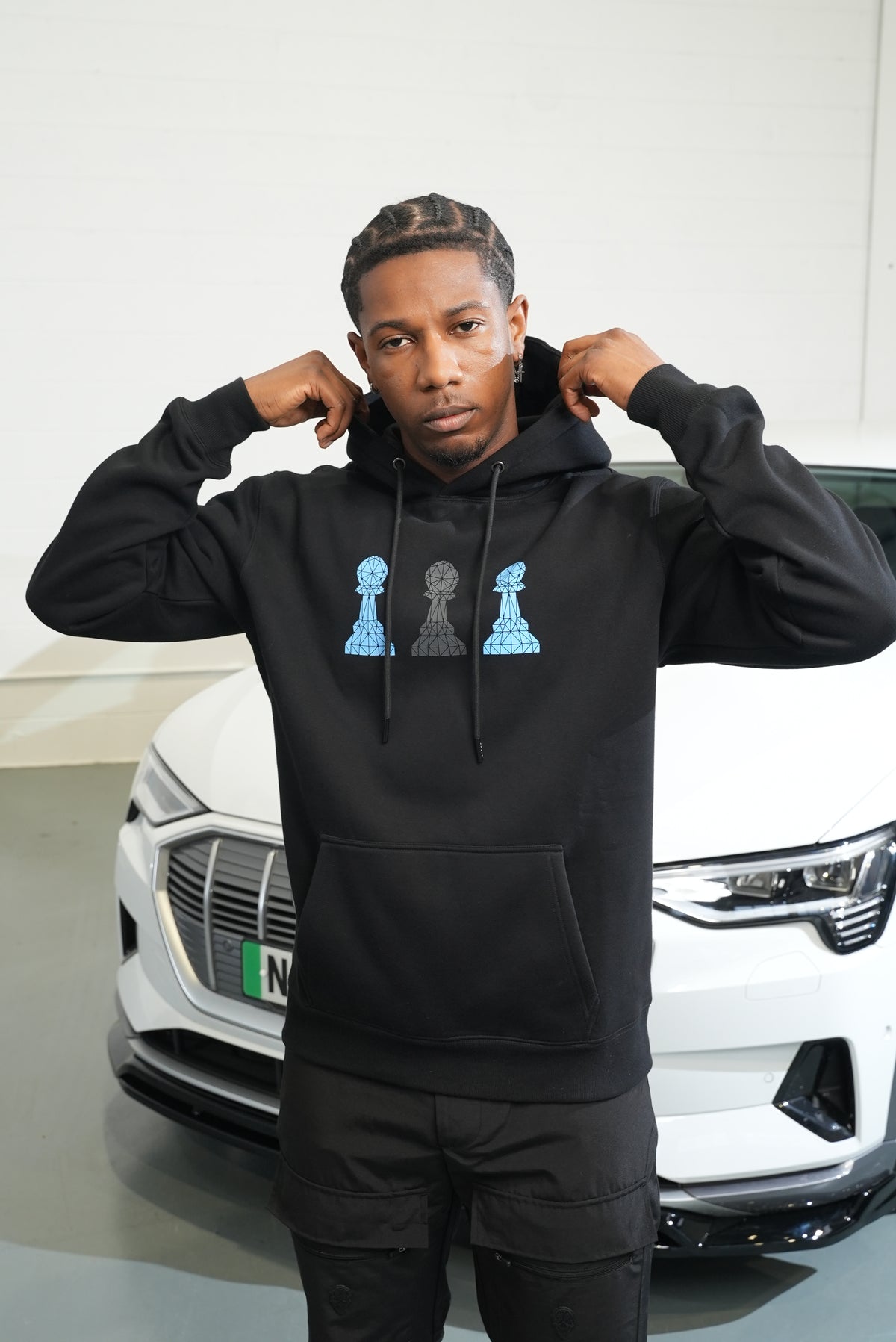 AW25 - 3 Pawn Hoodie Black