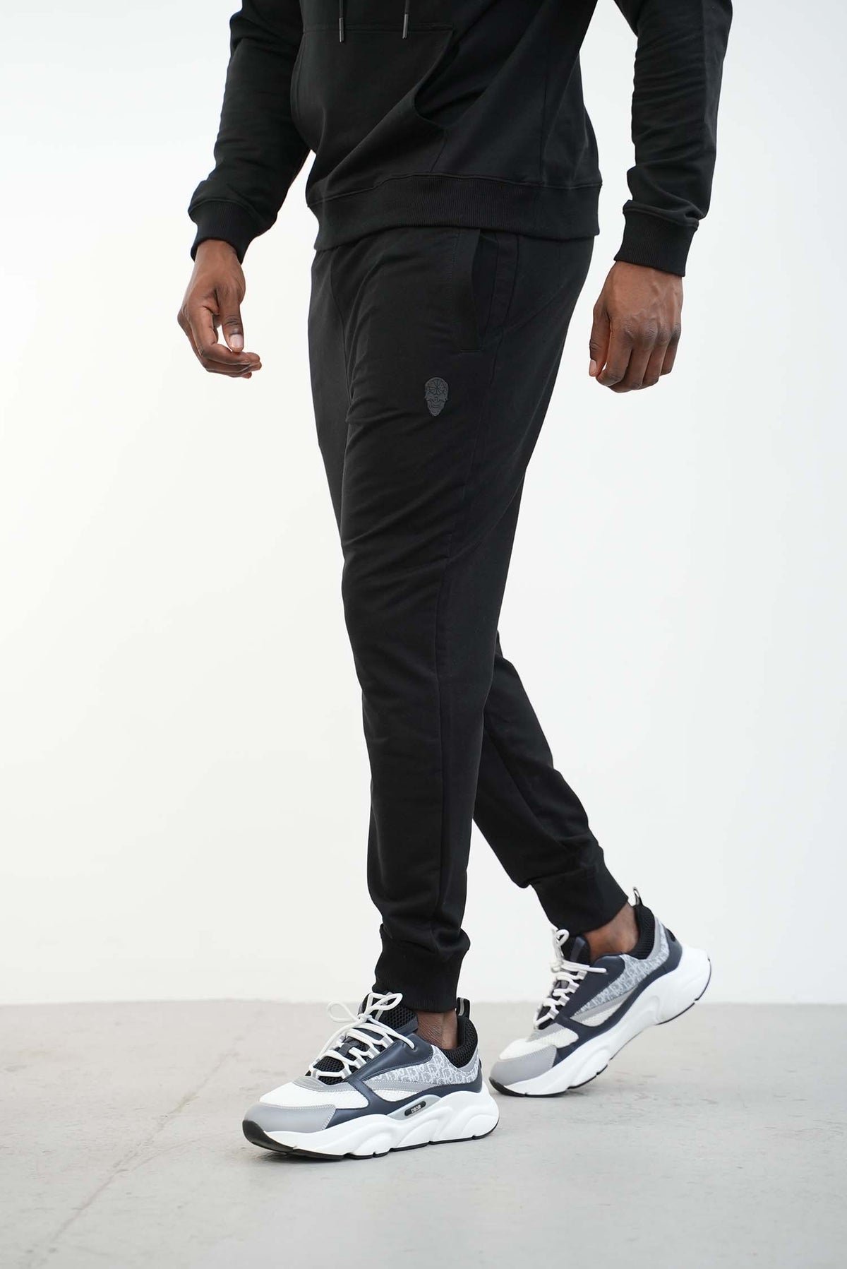 Men's Skull Badge Joggers Black