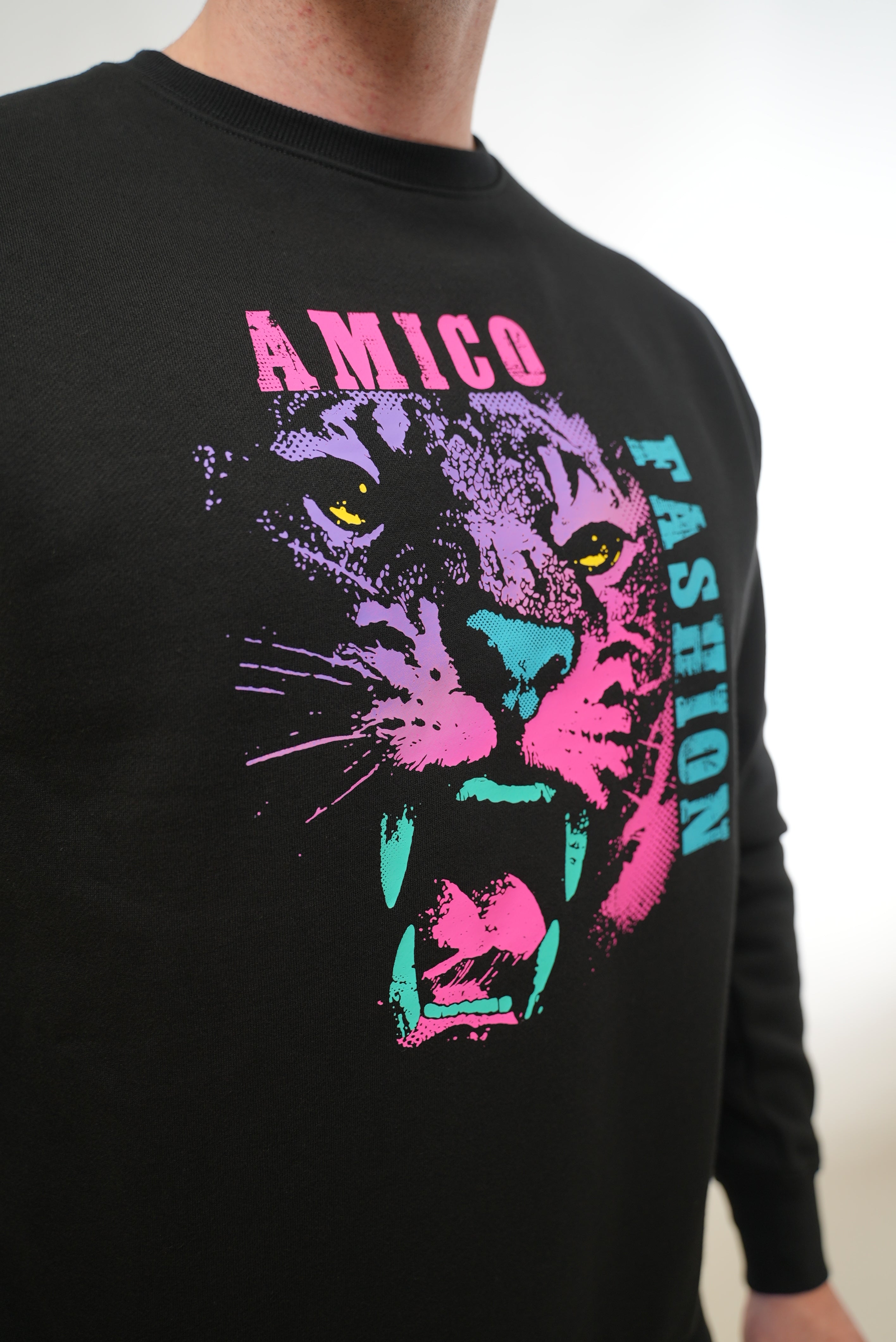 Men's Amico White Lion Crew Neck