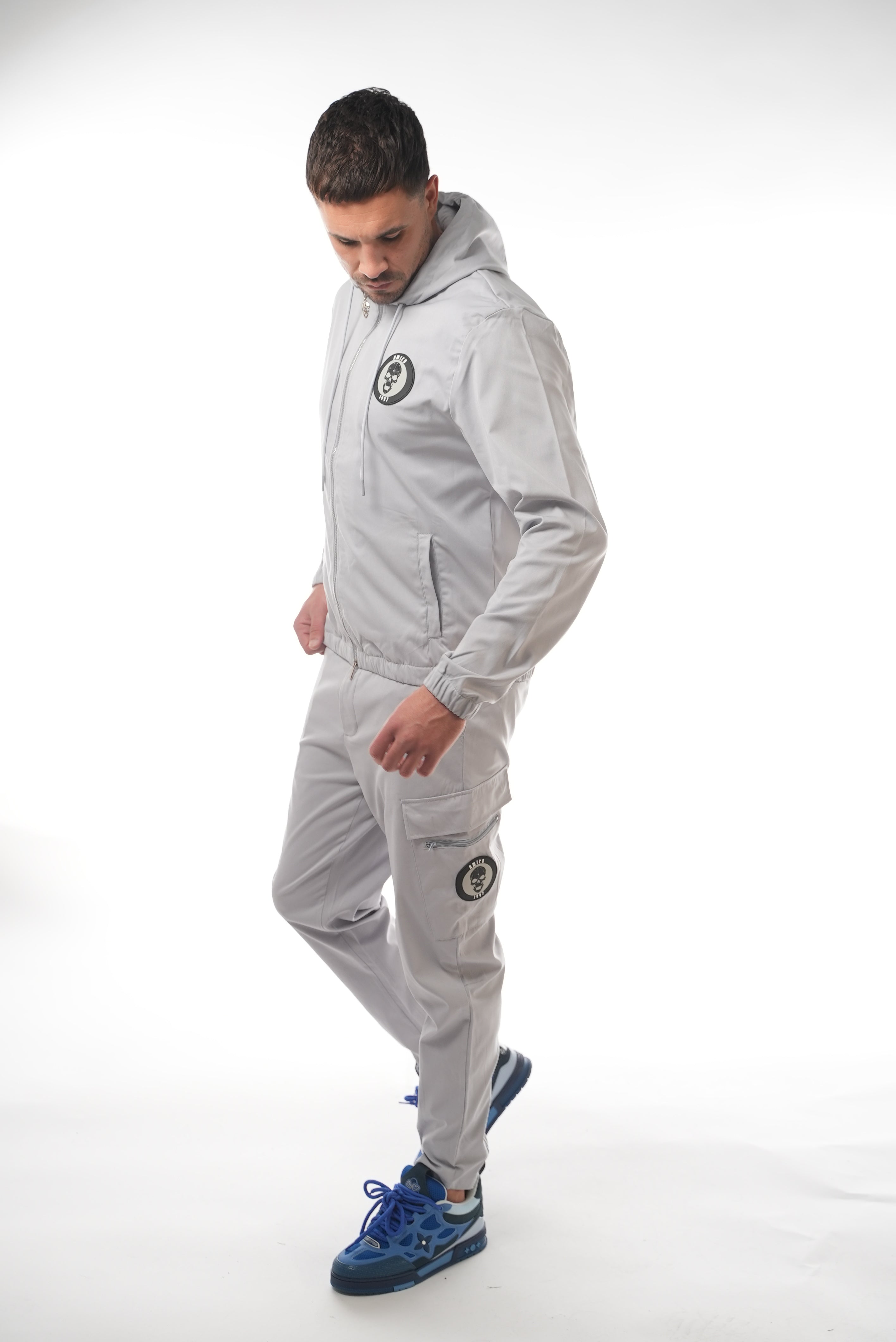 Round Skull Badge Grey Cargos