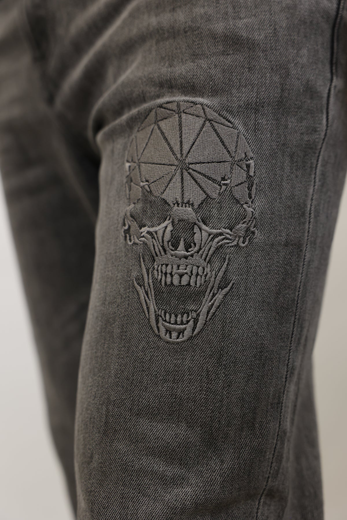 Embroidered Skull Jeans - Light Grey